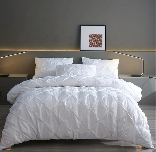 AmoreEase – Pinch Pleat Duvet Cover Set color pearl white