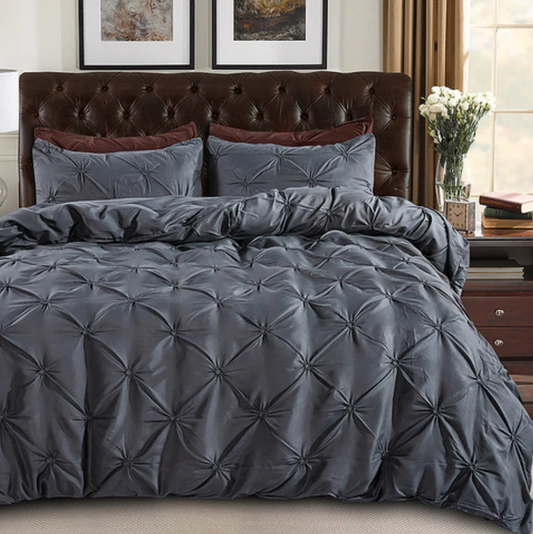 AmoreEase – Pinch Pleat Duvet Cover Set color silver haze